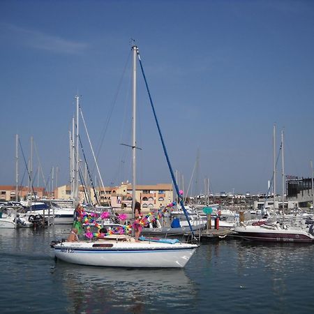 Jolis Studios Vue Sur Mer Port, Etangs Et Canaux Residence Rivercity كارنو بلاج المظهر الخارجي الصورة