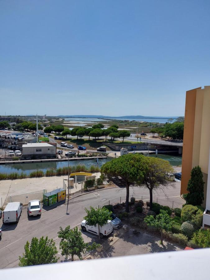Jolis Studios Vue Sur Mer Port, Etangs Et Canaux Residence Rivercity كارنو بلاج المظهر الخارجي الصورة