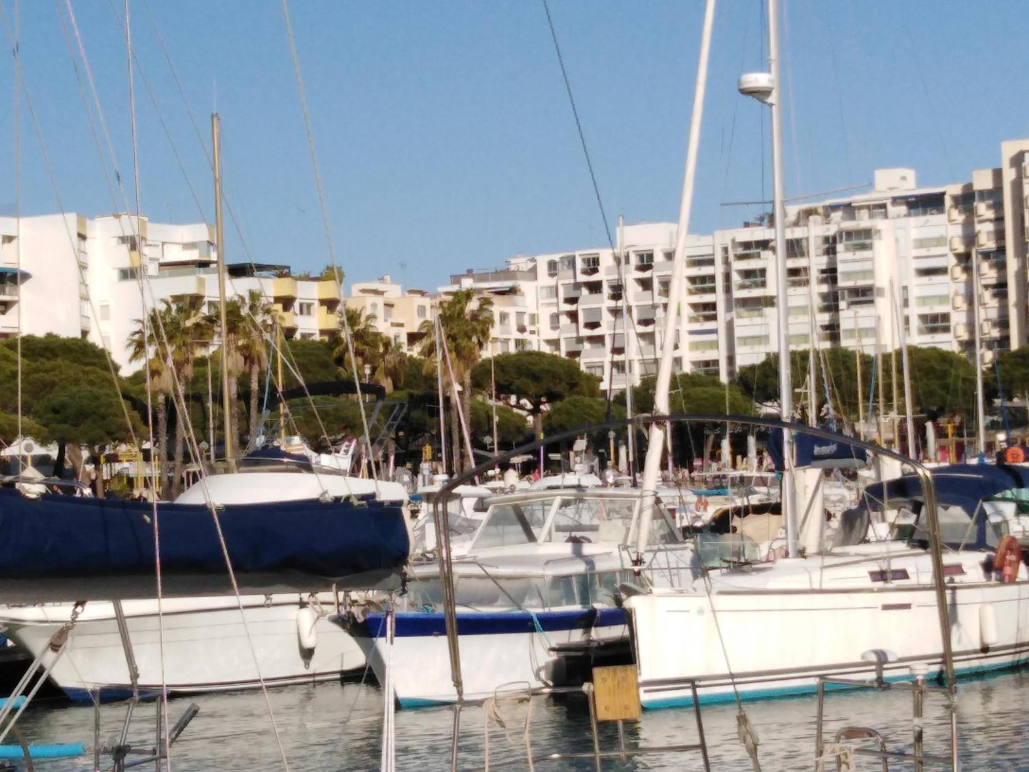 Jolis Studios Vue Sur Mer Port, Etangs Et Canaux Residence Rivercity كارنو بلاج المظهر الخارجي الصورة