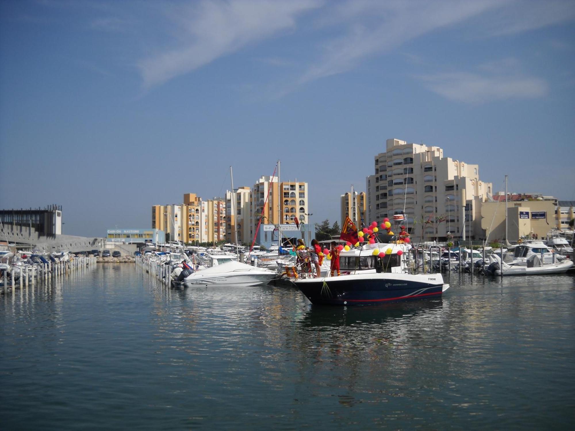 Jolis Studios Vue Sur Mer Port, Etangs Et Canaux Residence Rivercity كارنو بلاج المظهر الخارجي الصورة