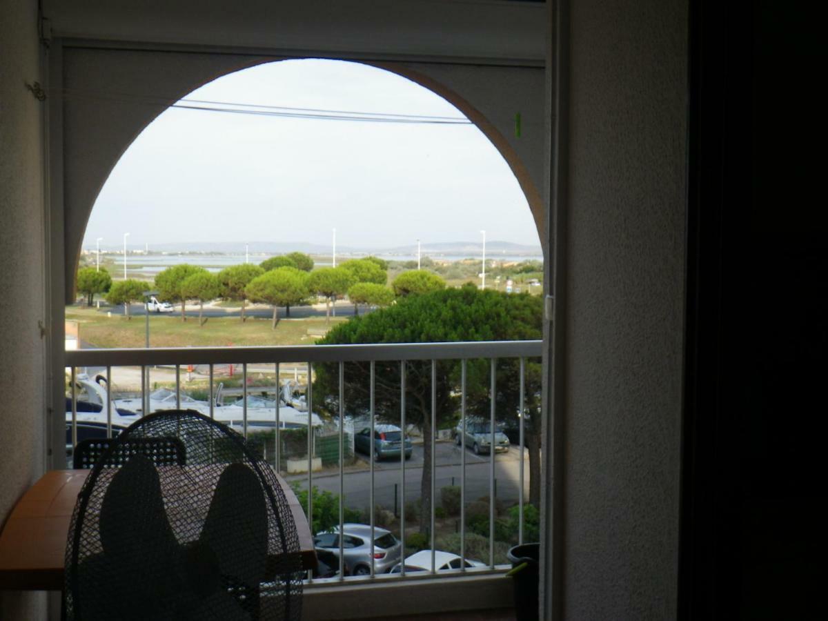 Jolis Studios Vue Sur Mer Port, Etangs Et Canaux Residence Rivercity كارنو بلاج المظهر الخارجي الصورة