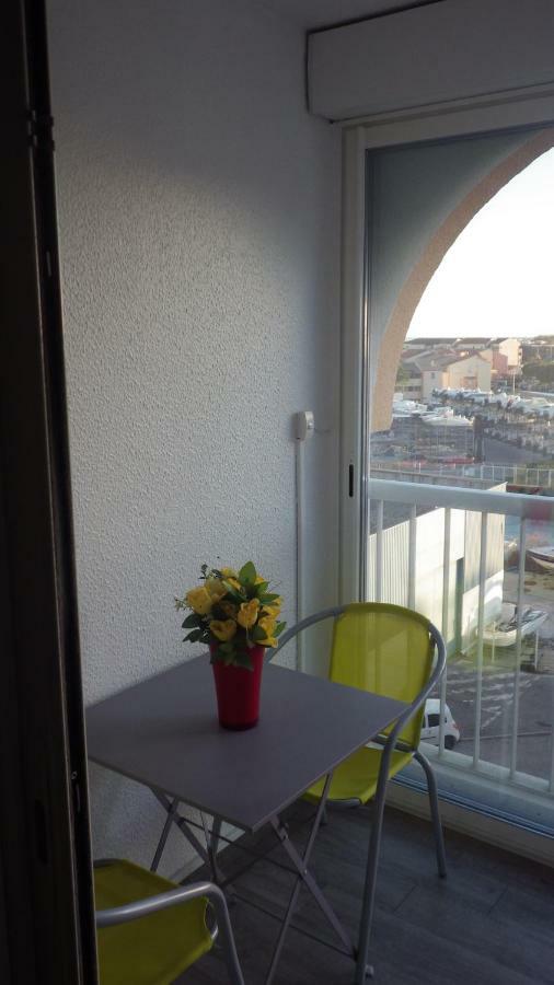 Jolis Studios Vue Sur Mer Port, Etangs Et Canaux Residence Rivercity كارنو بلاج المظهر الخارجي الصورة