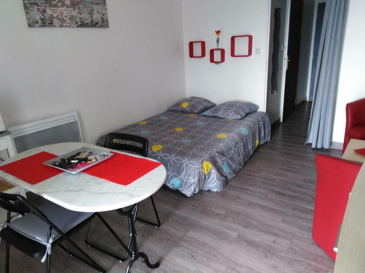 Jolis Studios Vue Sur Mer Port, Etangs Et Canaux Residence Rivercity كارنو بلاج المظهر الخارجي الصورة