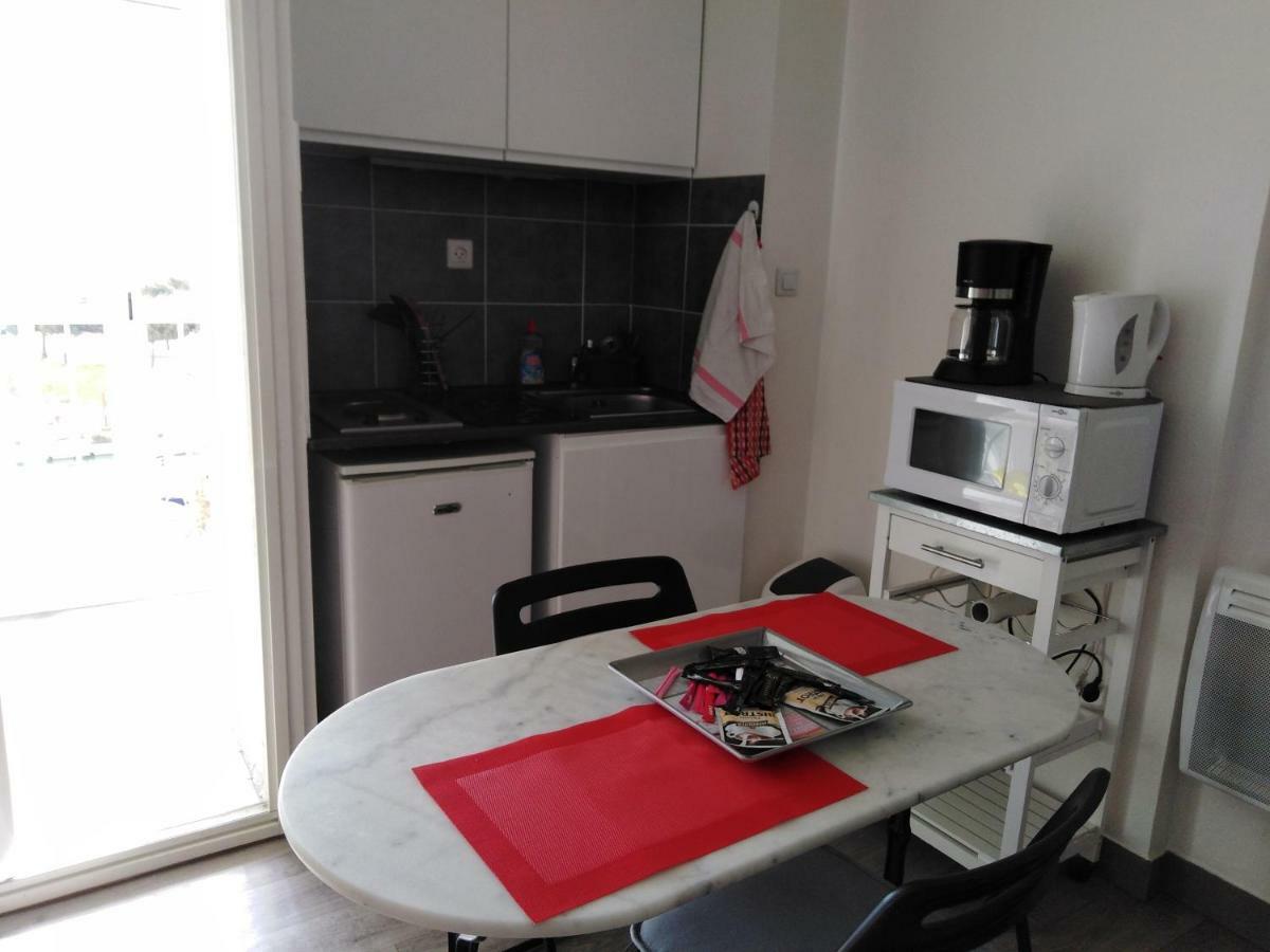 Jolis Studios Vue Sur Mer Port, Etangs Et Canaux Residence Rivercity كارنو بلاج المظهر الخارجي الصورة